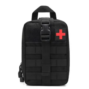 معدات الإسعافات الأولية في الهواء الطلق  . Outdoor first aid equipment, first aid kit