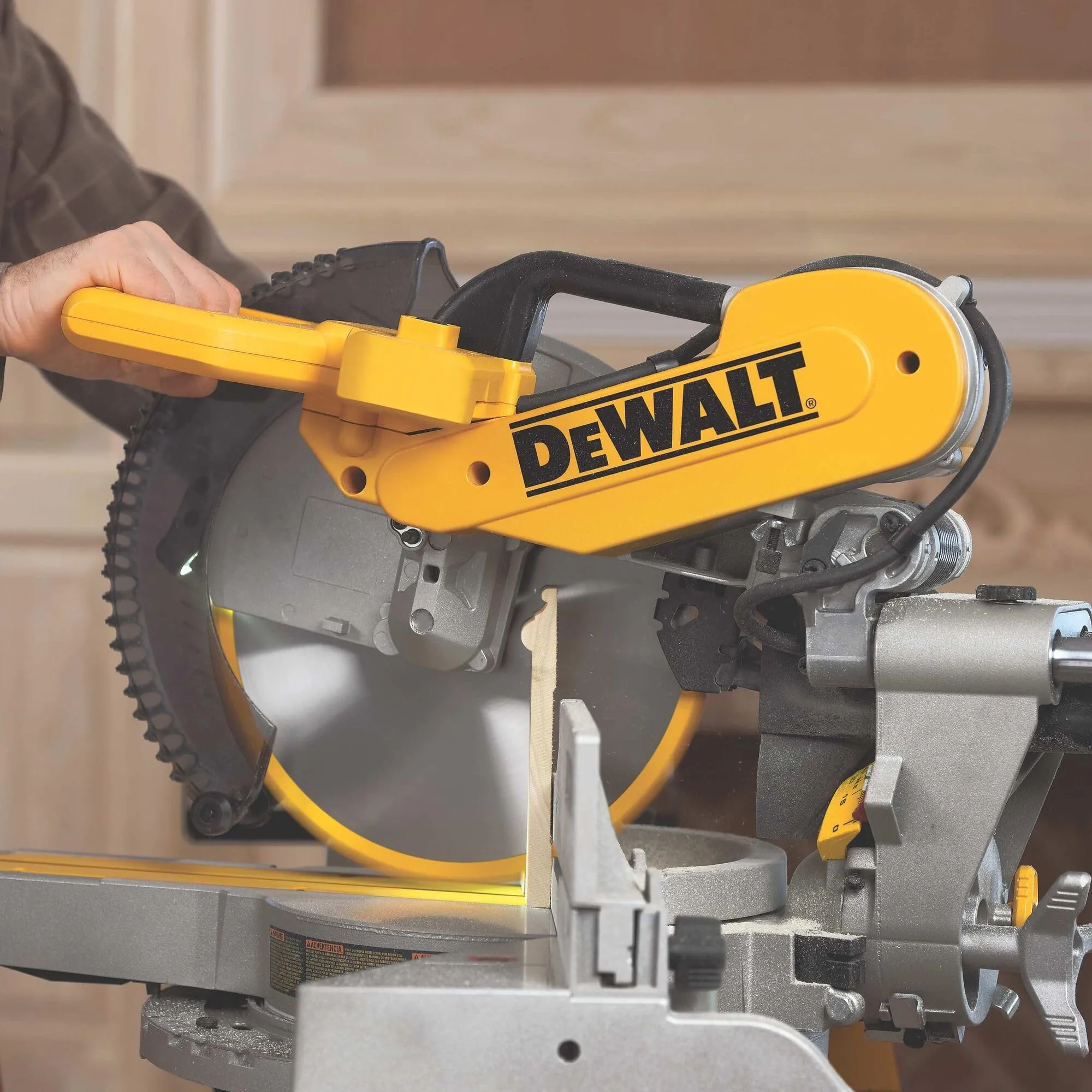 DEWALT Double Bevel Sliding Miter Saw, 12-inch, Compound (DWS780)