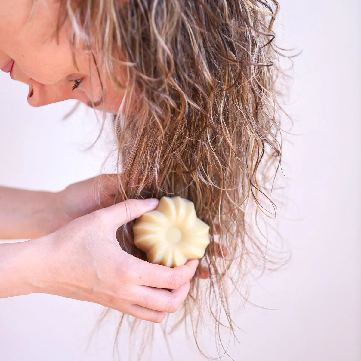 Lamazuna Solid Conditioner Bar - Detangling & Nourishing