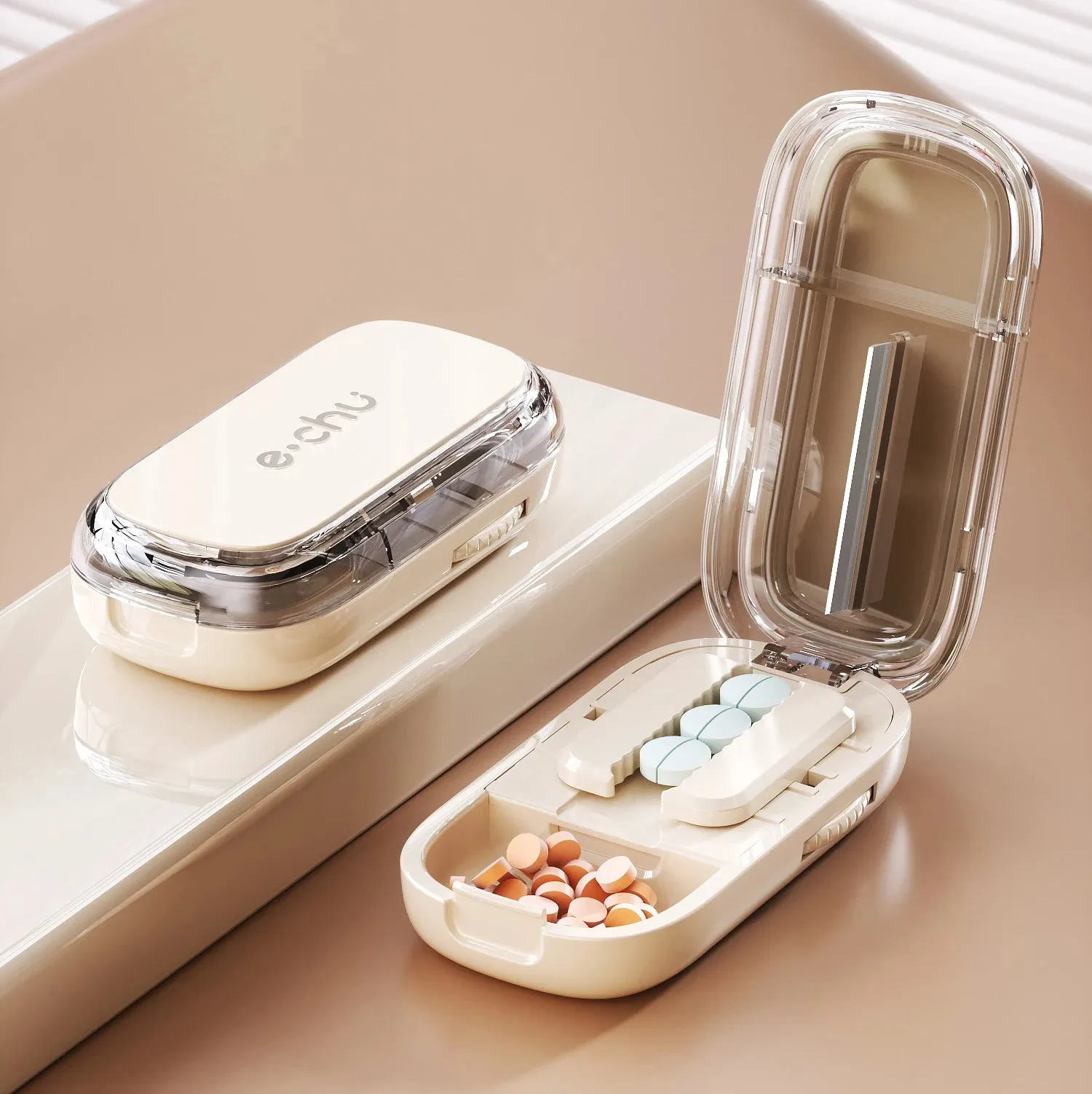 Portable Quartering Pill Cutter Storage Box Drug Tablet Medicine Dustproof Divider Organizer for Short Term Use